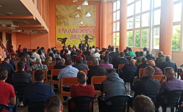 Разработваме допълнителни мерки за подпомагане на земеделските производители и гарантиране