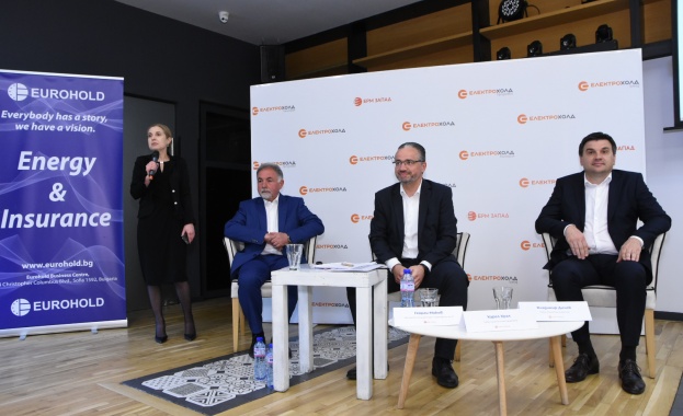 Групата дигитализира услугите си и продължава да инвестира в модернизацията