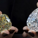 Продадоха на търг два от най-големите диаманти в света 