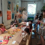 С детска работилница и театър издателят Борислава Борисова представи книгата „Щастие за деца“