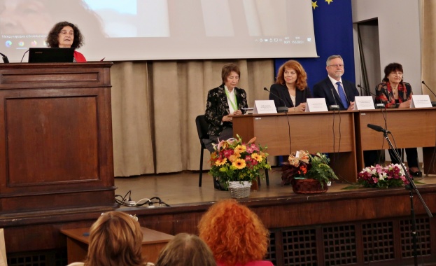 Вицепрезидентът Илияна Йотова беше гост на откриването на Международната юбилейна