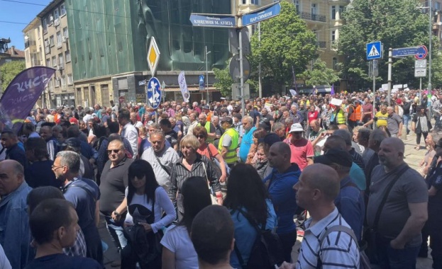 Работниците от ТЕЦ Марица 3 в Димитровград отново протестират в