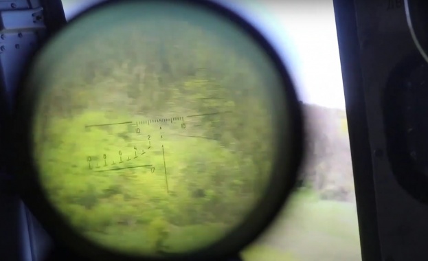 Снайперисти от армейската авиация на Въоръжените сили на Русия по