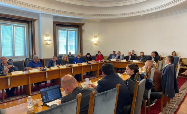 Основният проблем пред изпълнението на публични проекти държавни и