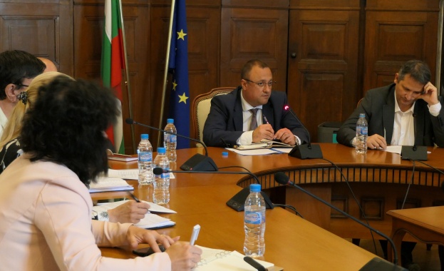 Разчитаме на Вашата отговорност за да гарантираме на хората че