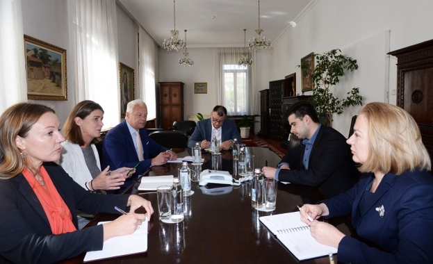 Министърът на правосъдието Надежда Йорданова проведе днес работна среща с