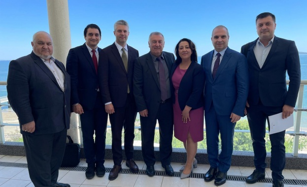 Очаквам скоро да приключат процедурите по съгласуване на Морския пространствен