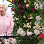 Кралица Елизабет II посети фестивала на цветята в Челси