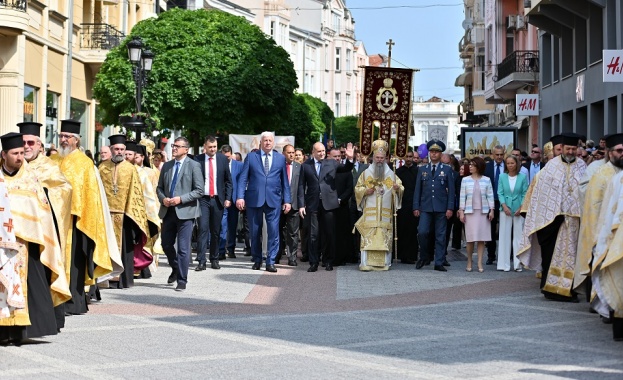 Нека тачим нашата история и традиции и да не забравяме