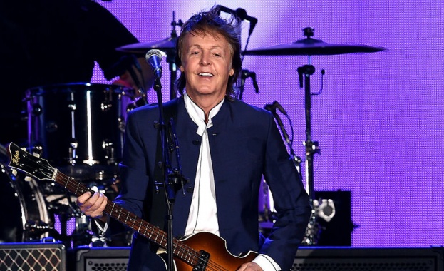 Легендата от Бийтълс заработил 45 милиона лири за година
Втори в