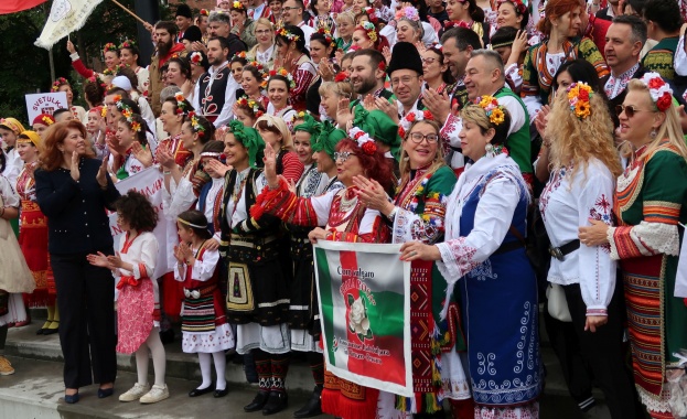 Илияна Йотова откри VII Фолклорен събор „На мегдана на другата България“ в Копенхаген