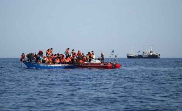 Около 100 нелегални мигранти пристигнаха в Кипър с три лодки