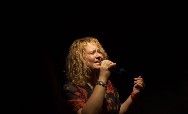 24 книги за 24 читалища