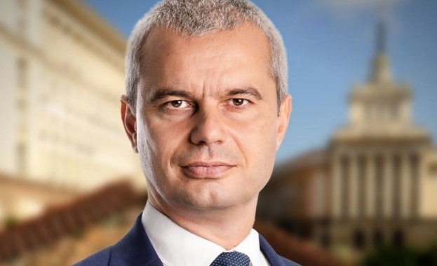 Лидерът на ПП Възраждане Костадин Костадинов е политикът, който най-бързо