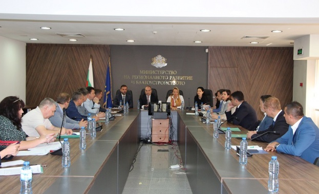 В Министерството на регионалното развитие и благоустройството са подадени заявки
