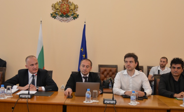 Системата за единен билет за пътуване ще отговаря на критериите