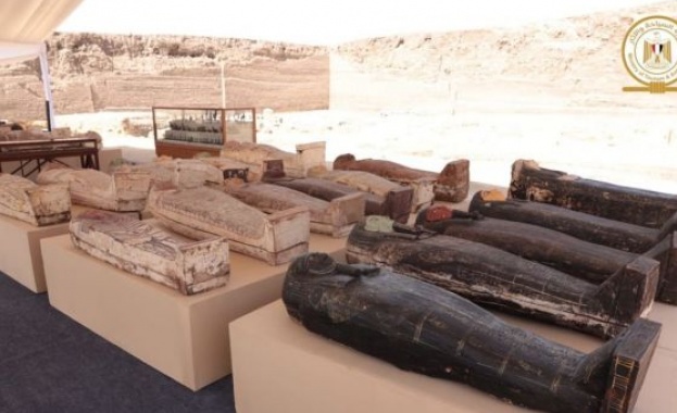 Огромна находка от 250 саркофага и 150 статуетки в египетски некропол