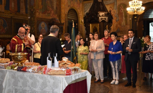 Хлябът е нещо свято за българина Това е любовта към