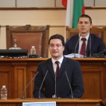 Зарков: Веднъж прекрачи ли парламентът правило от Конституцията, спиралата е само надолу