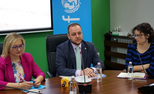 Когато взимаме решения и определяме политиките в околната среда и