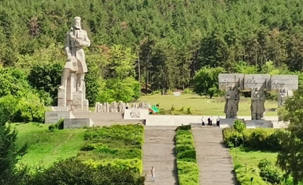 Отбелязваме 146 години от гибелта на големия поет и революционер