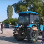 Земеделски производители от Садово блокираха международния път към Турция