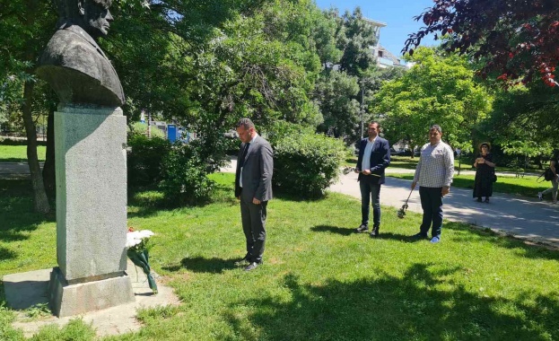 В Деня на загиналите за свободата на България председателят на