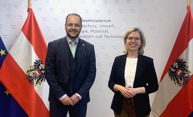 Министър Борислав Сандов се срещна с министъра на климатичните действия на Австрия Леонор Гевеслер