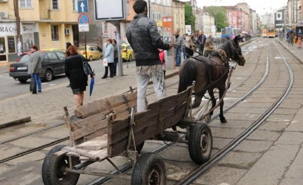 Въведоха пълна забрана за движение на каруци в София Промяната