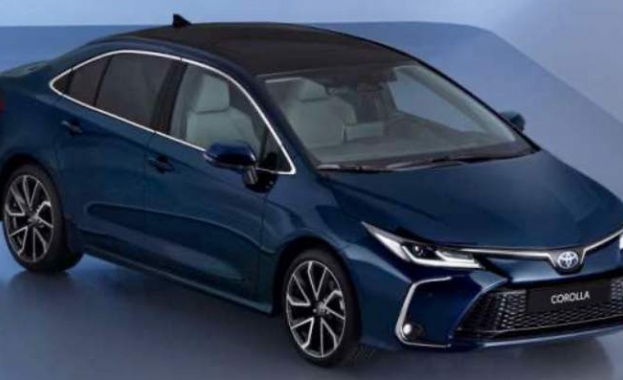 Toyota ревизира Corolla за новата моделна година и в допълнение