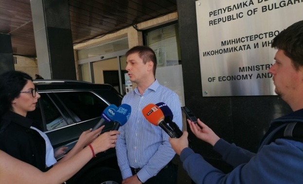 Изнесено е оръжие за 200 млн през Румъния към Украйна