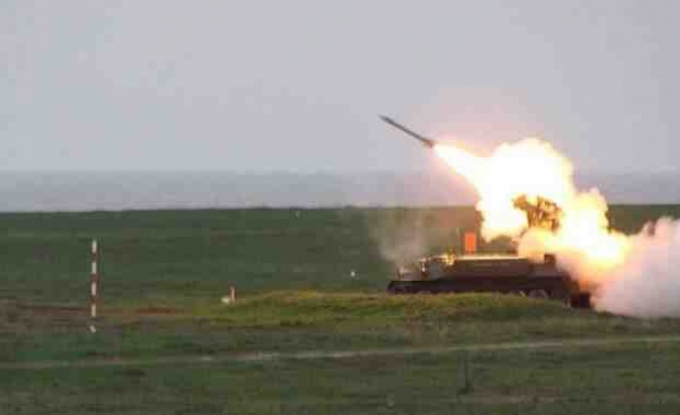 Руските системи за противовъздушна отбрана свалиха три тактически ракети в
