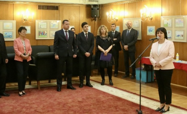 По инициатива на народния представител от БСП Веска Ненчева в