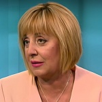 Манолова: Олигархичният и крадлив модел на Борисов може да бъде реабилитиран