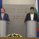  Петков след срещата с Вархеи: България има три условия към РСМ, работим за това ЕС да бъде гарант за тях