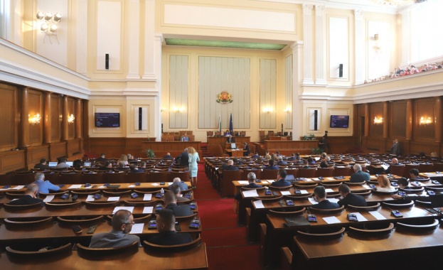 Народното събрание не събра кворум при едва 89 регистрирани депутати