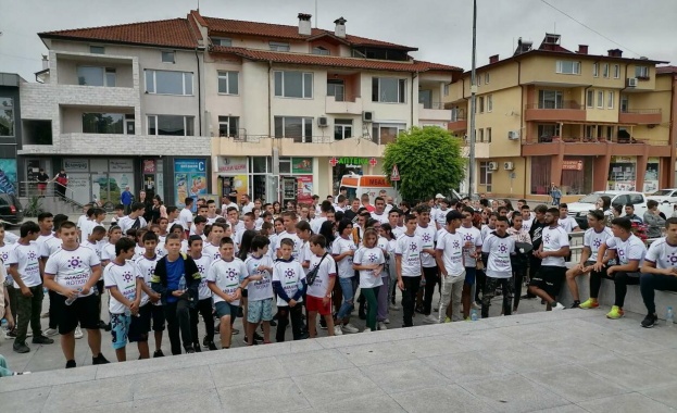 150 деца се включиха в лекоатлетически крос