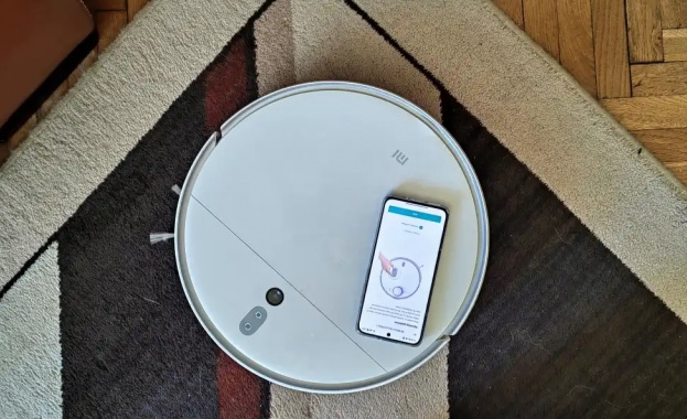 Това е Xiaomi Mi Robot Vacuum Mop 2 един