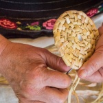 Музей „Етър“ в Габрово показва как се плете с беленица