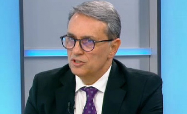 В предаването Още от деня по БНТ проф Пламен Моллов