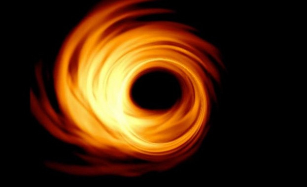 Астрономи откриха първата скитаща се черна дупка
