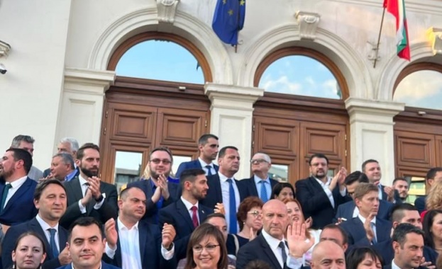 Днешният ден беше много показателен Възраждане ДПС и ГЕРБ гласуваха