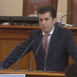 Петков внася оставката на правителството