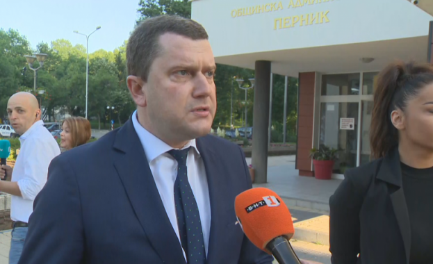 18 годишен шампион по кикбокс от Перник преби 61 годишен бивш футболист