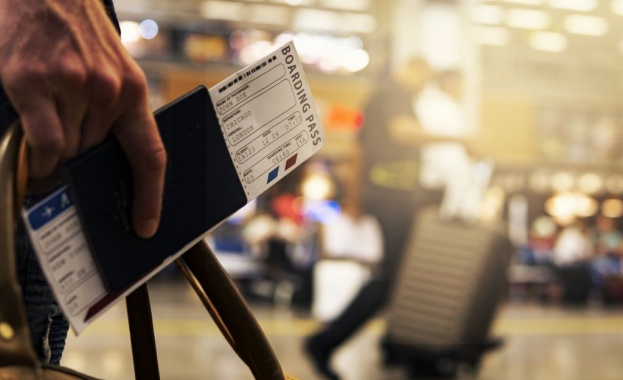 Ако чакаме повече от 2 часа авиокомпанията трябва да ни