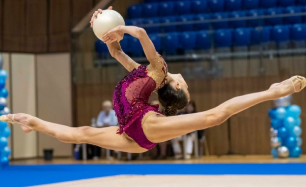 Европейската шампионка на обръч при девойките Елвира Краснобаева беше изключително