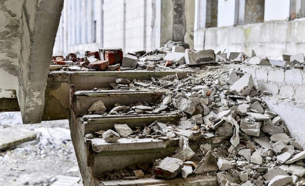 Шестима души от едно семейство загинаха при срутване на стара