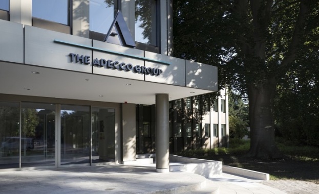 На Световния ден на бежанците Adecco Group призовава компаниите да