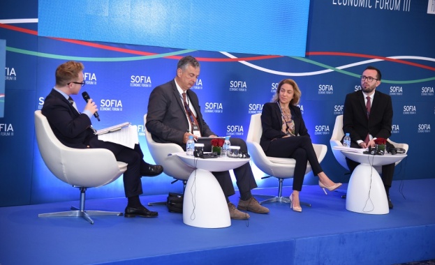 Експерти обсъдиха инфлационните процеси по време на който се