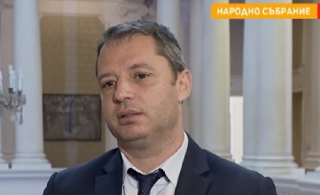 В предаването „Панорама по БНТ Делян Добрев, каза че ГЕРБ
